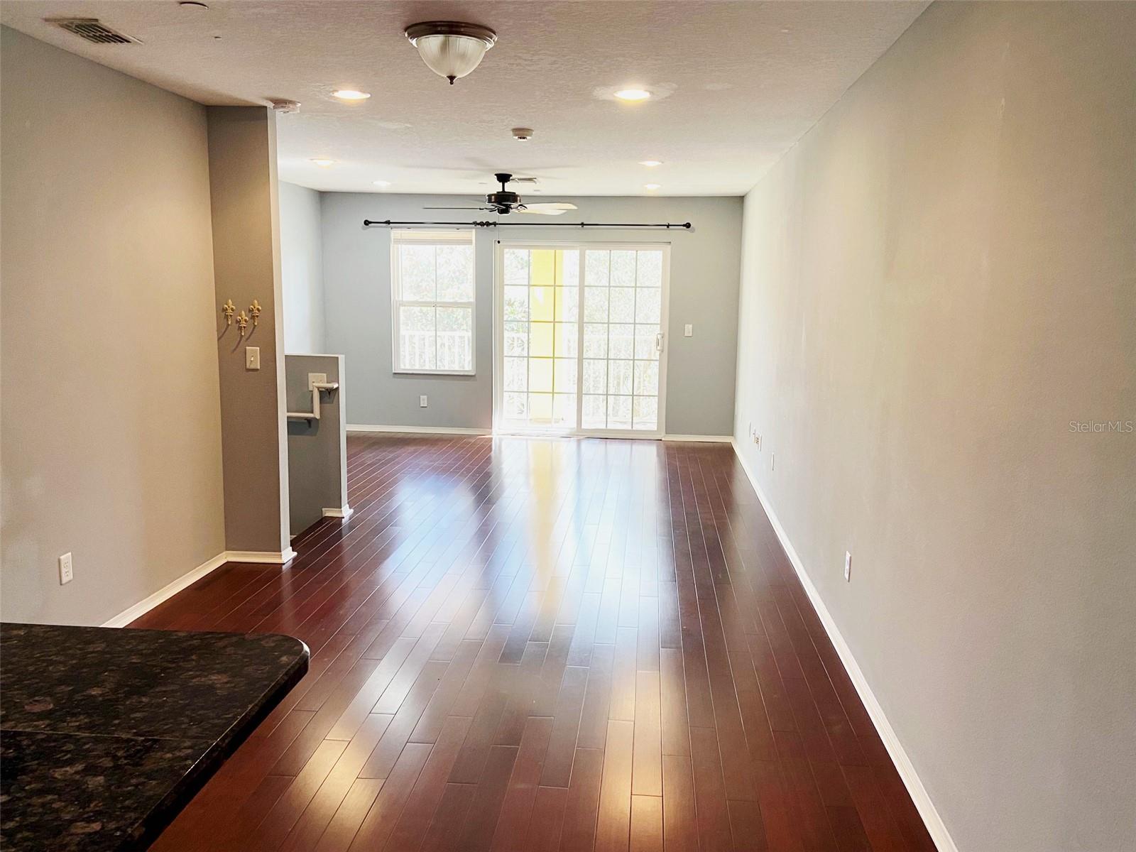 Image 5 of 30 For 8946 White Sage Loop