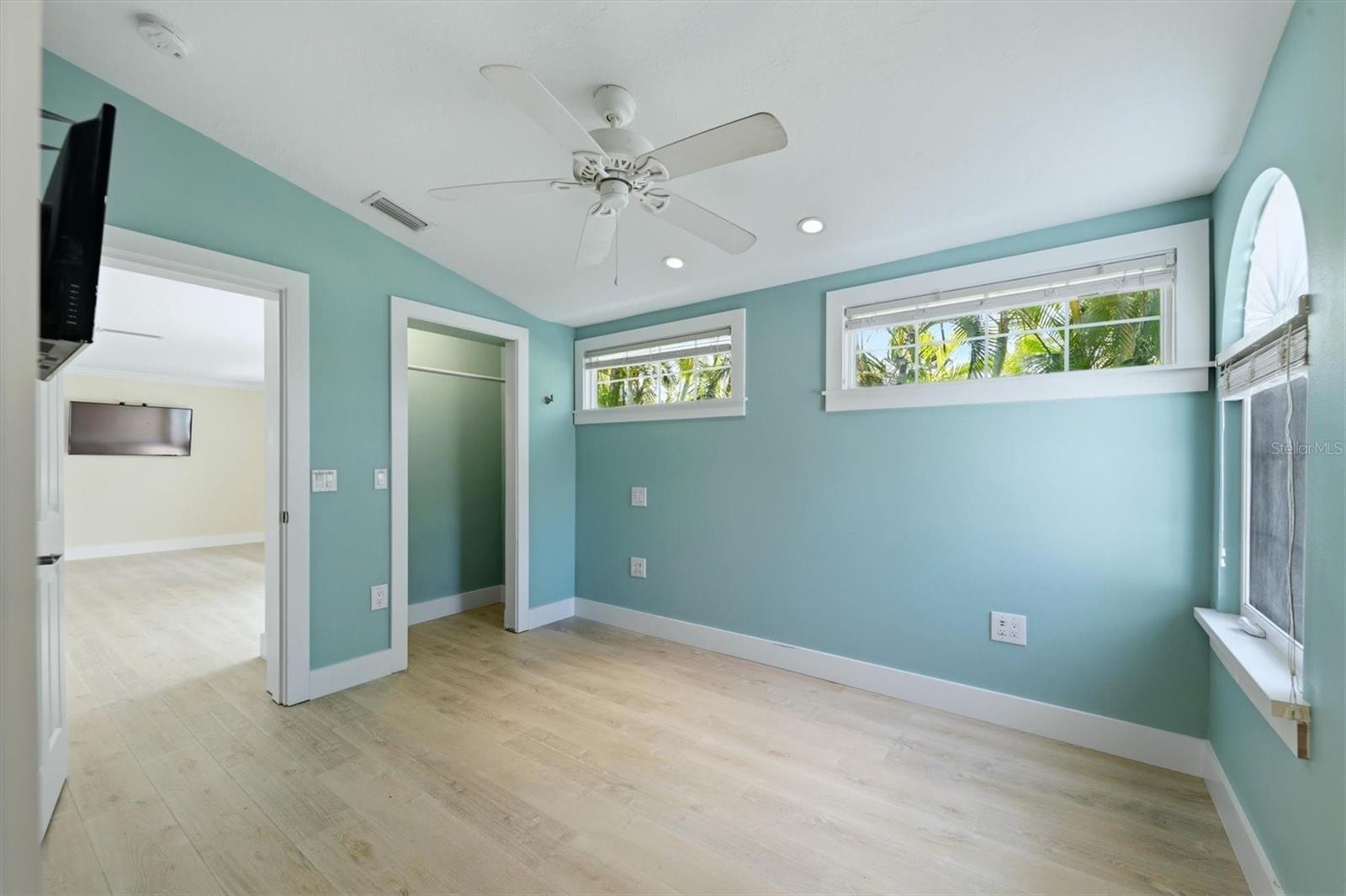 Image 12 of 46 For 5803 De Palmas Avenue