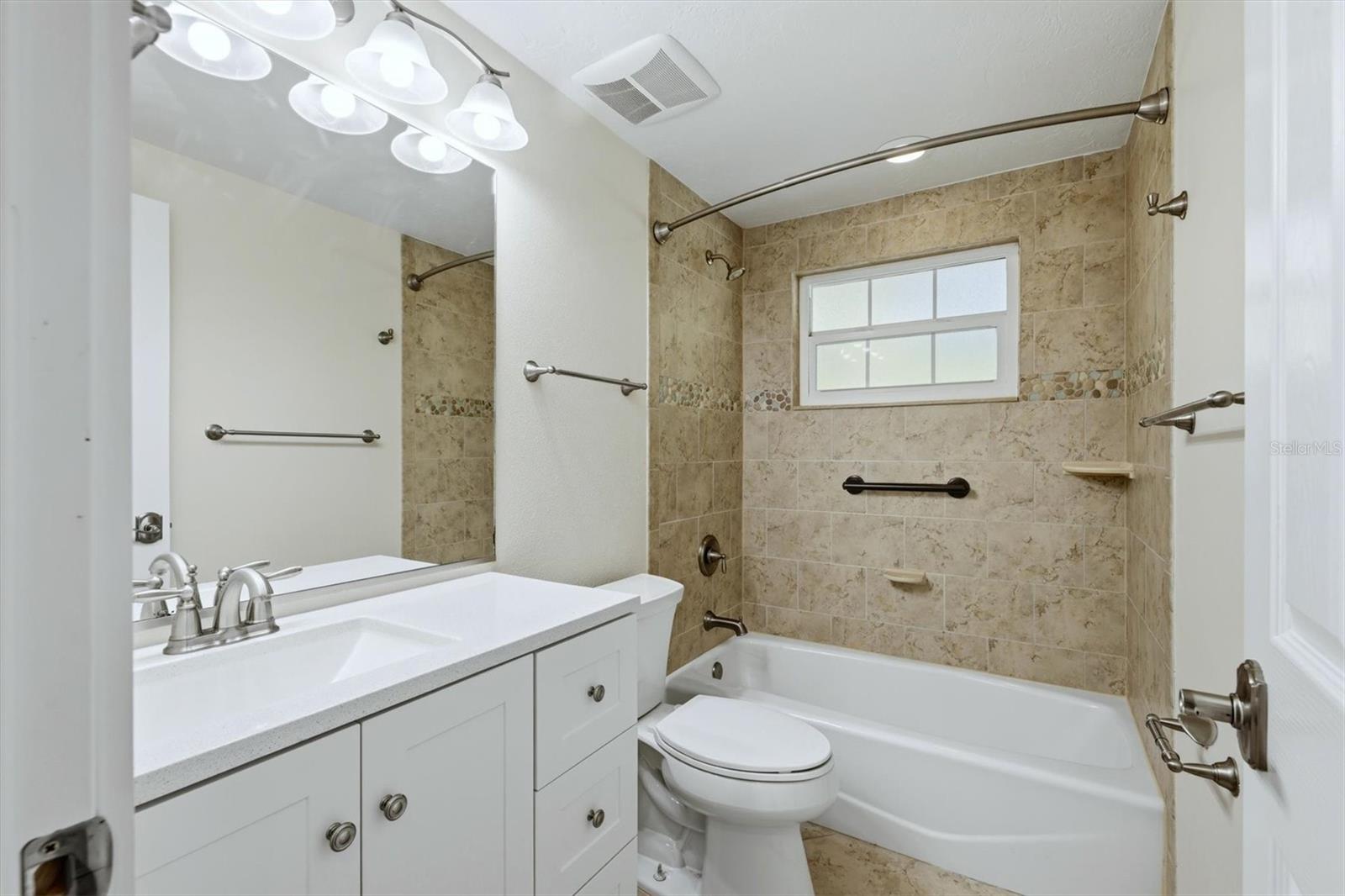 Image 18 of 46 For 5803 De Palmas Avenue