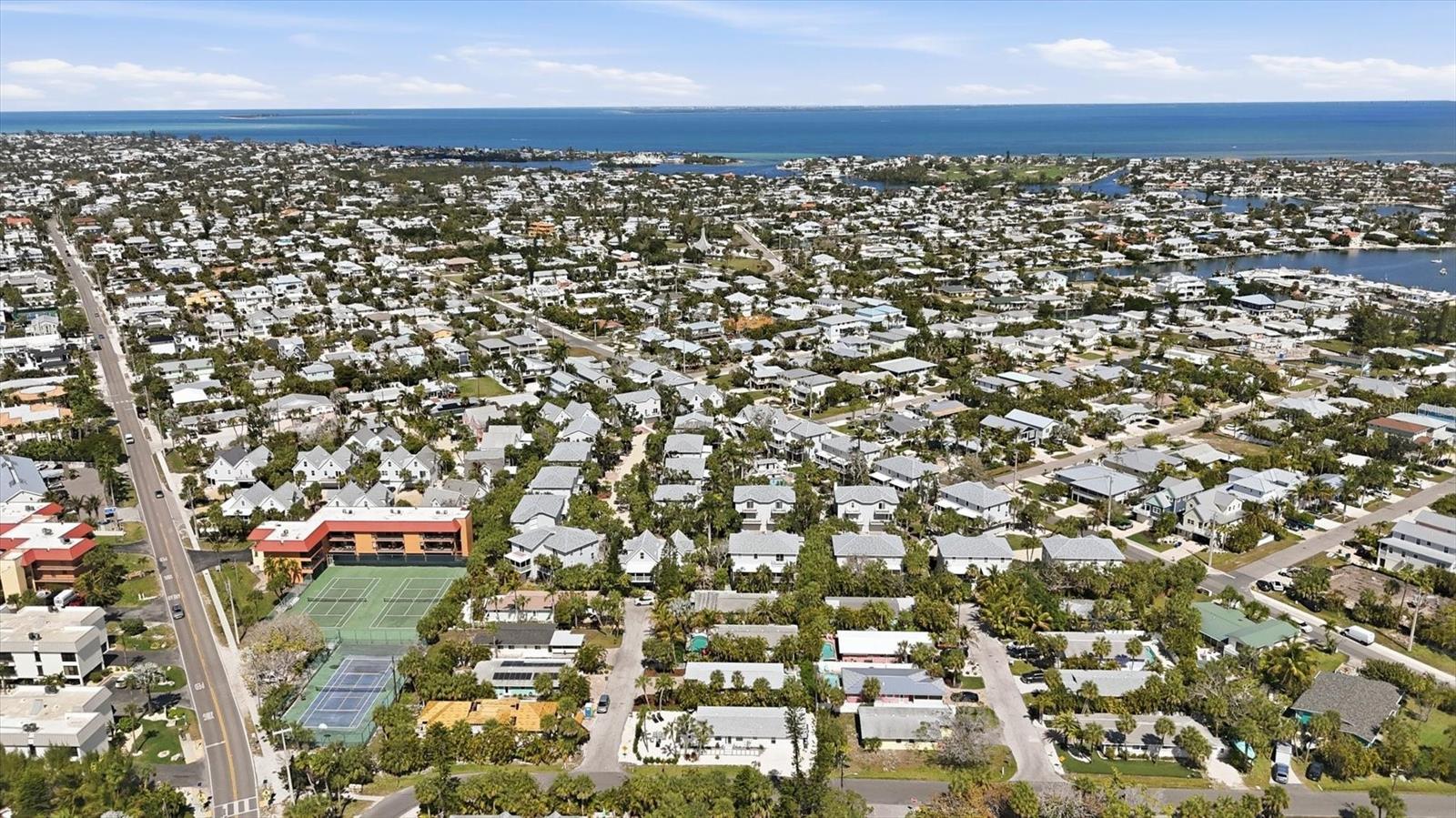 Image 37 of 46 For 5803 De Palmas Avenue