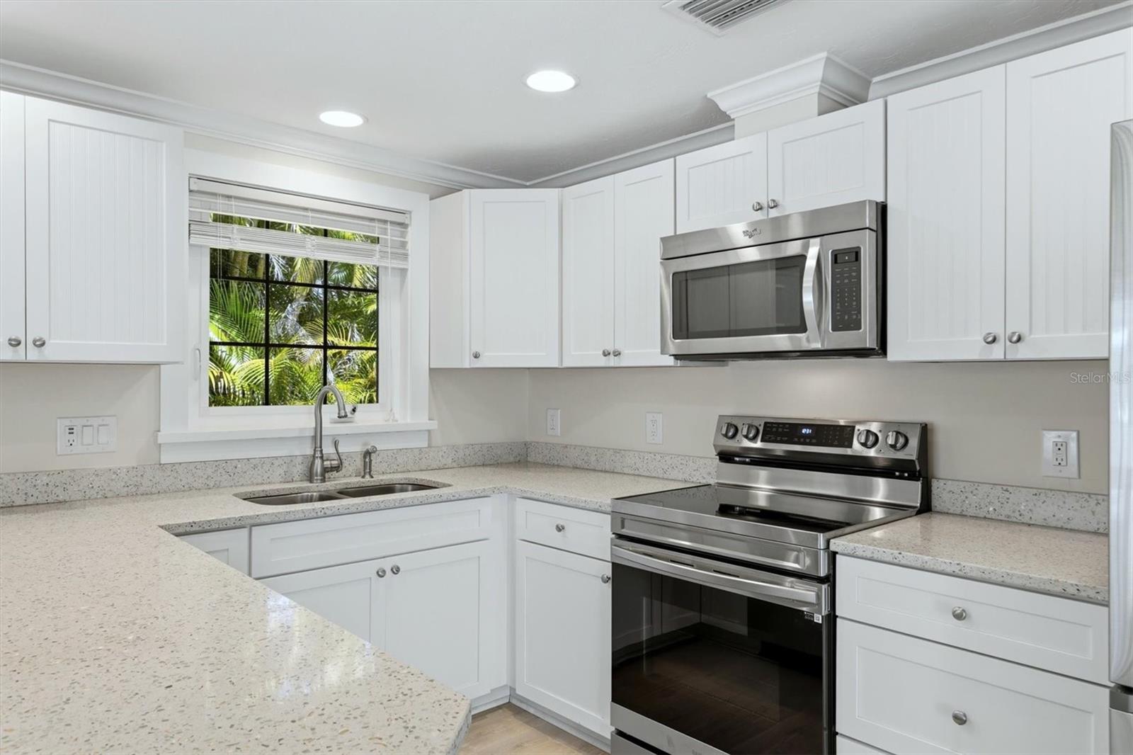 Image 5 of 46 For 5803 De Palmas Avenue