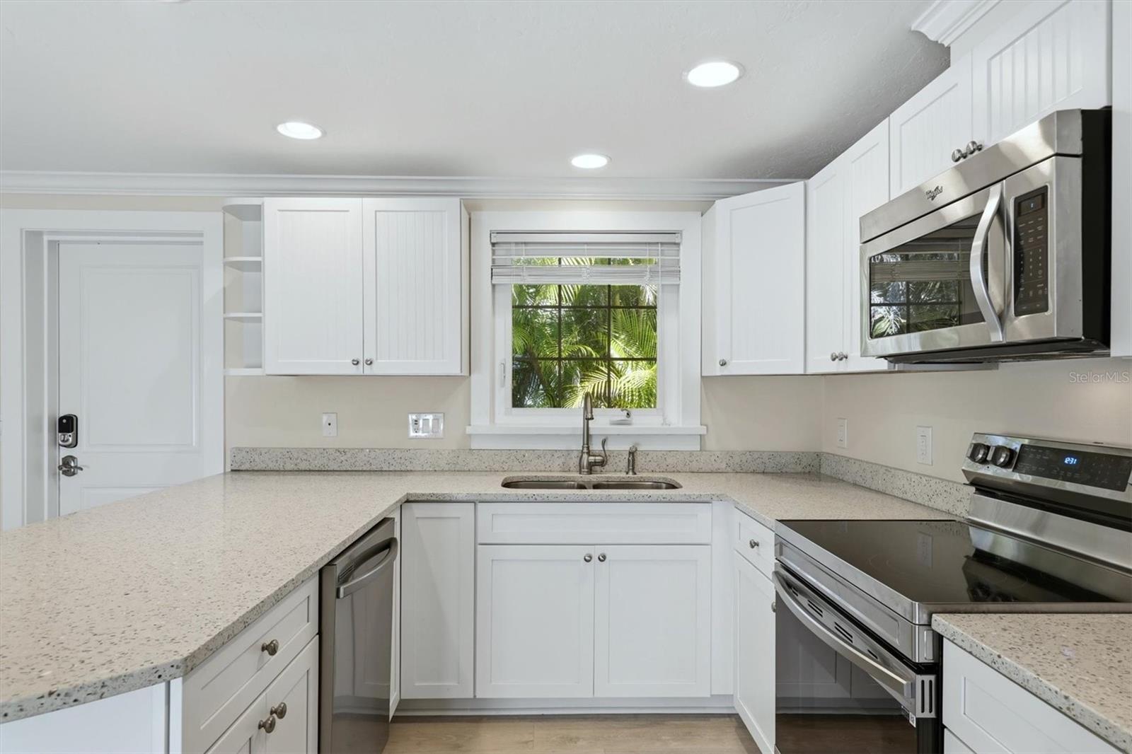 Image 6 of 46 For 5803 De Palmas Avenue