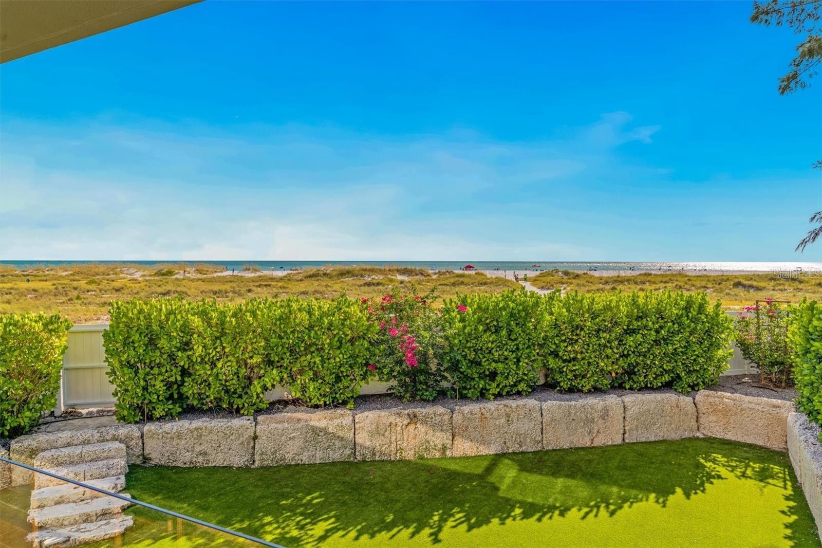 Image 11 of 90 For 811 Shore Drive