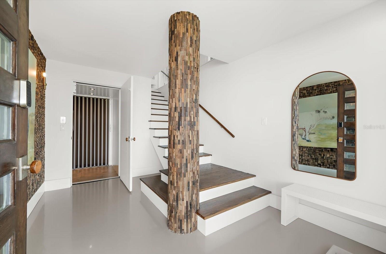 Image 13 of 90 For 811 Shore Drive