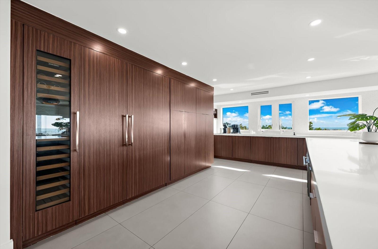 Image 30 of 90 For 811 Shore Drive