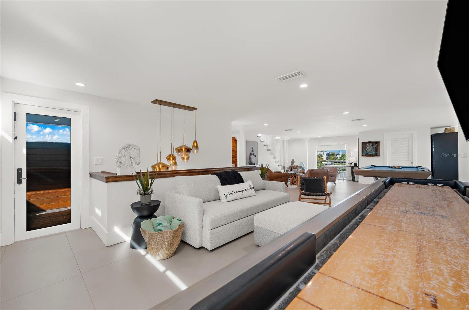 Image 57 of 90 For 811 Shore Drive