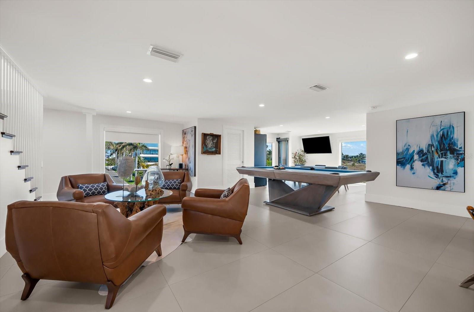 Image 59 of 90 For 811 Shore Drive