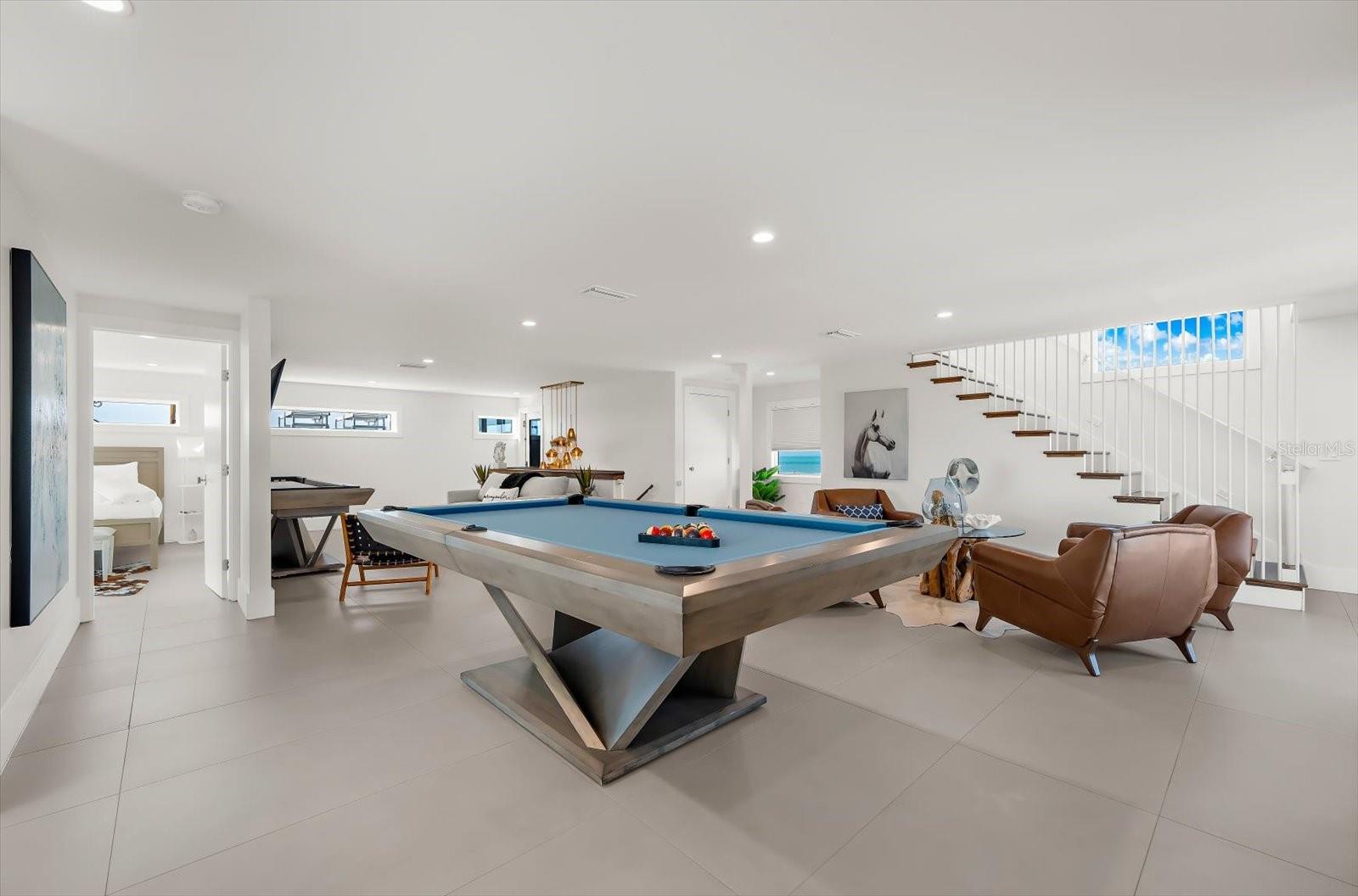 Image 60 of 90 For 811 Shore Drive