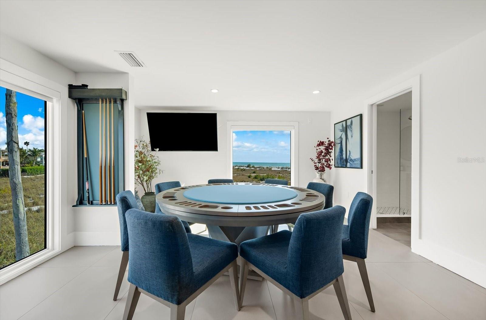 Image 61 of 90 For 811 Shore Drive