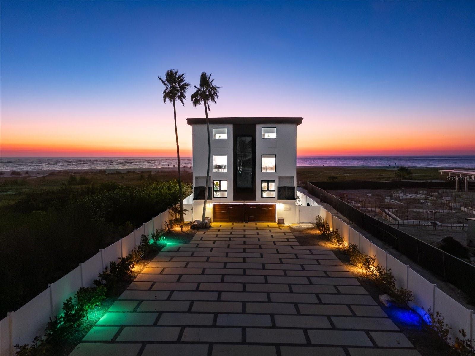 Image 84 of 90 For 811 Shore Drive