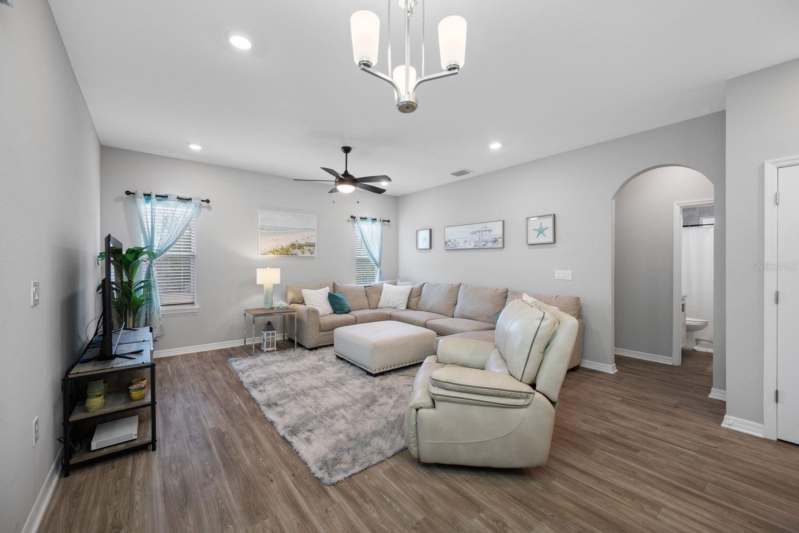 Image 24 of 63 For 16117 67th Court E