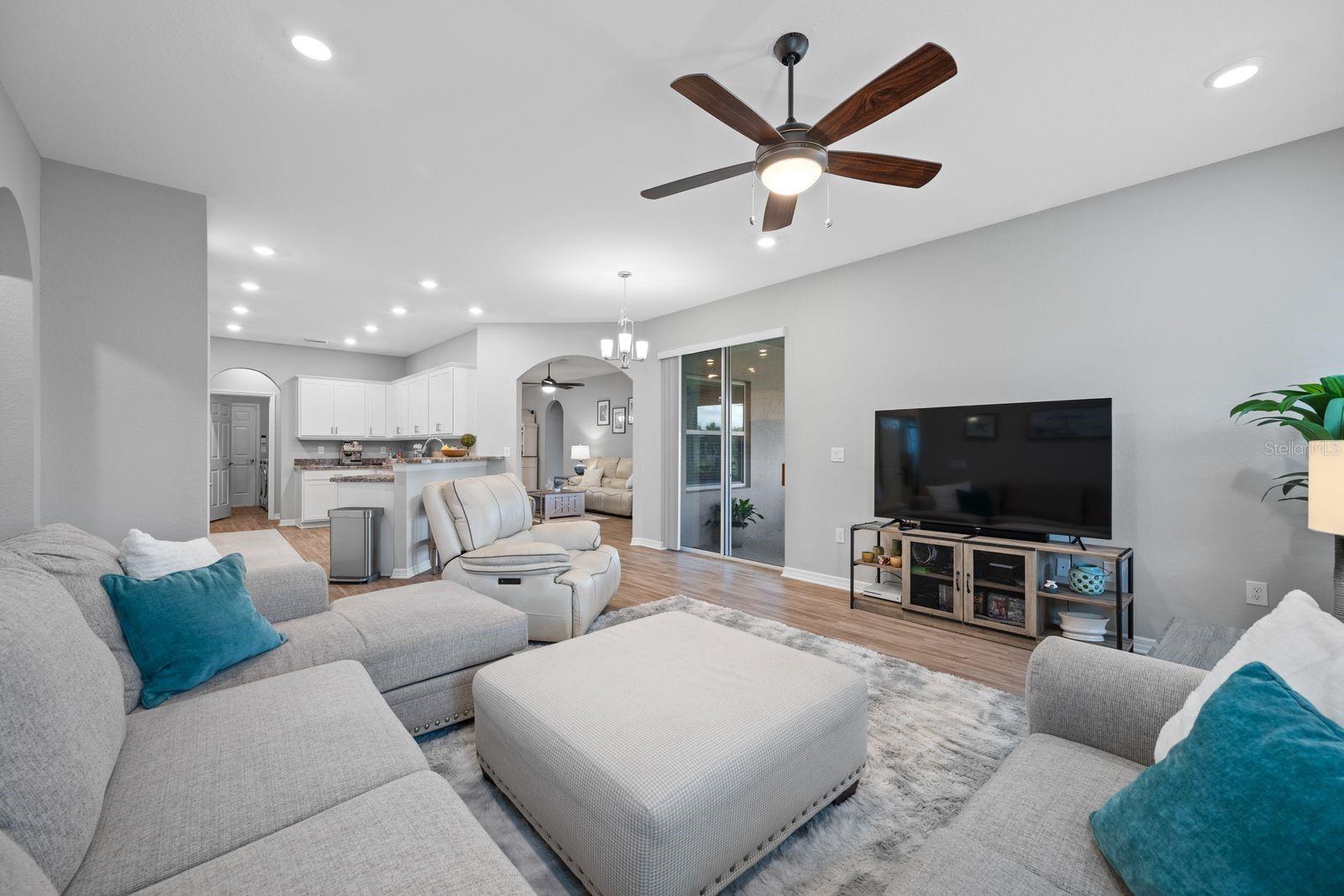 Image 25 of 63 For 16117 67th Court E