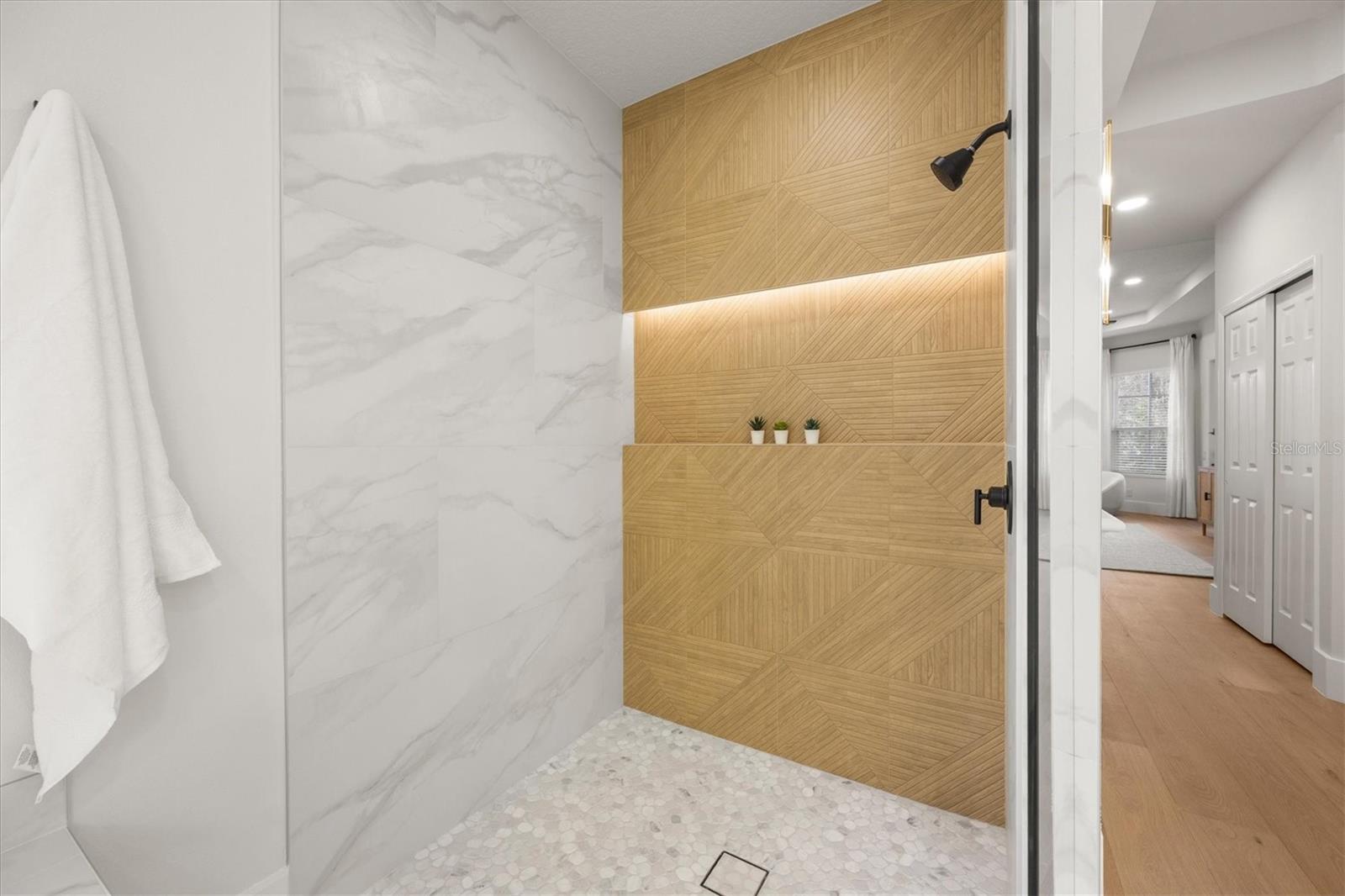 Image 32 of 51 For 6922 Stanhope Place