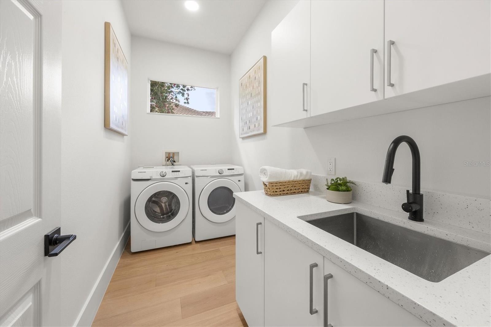 Image 38 of 51 For 6922 Stanhope Place