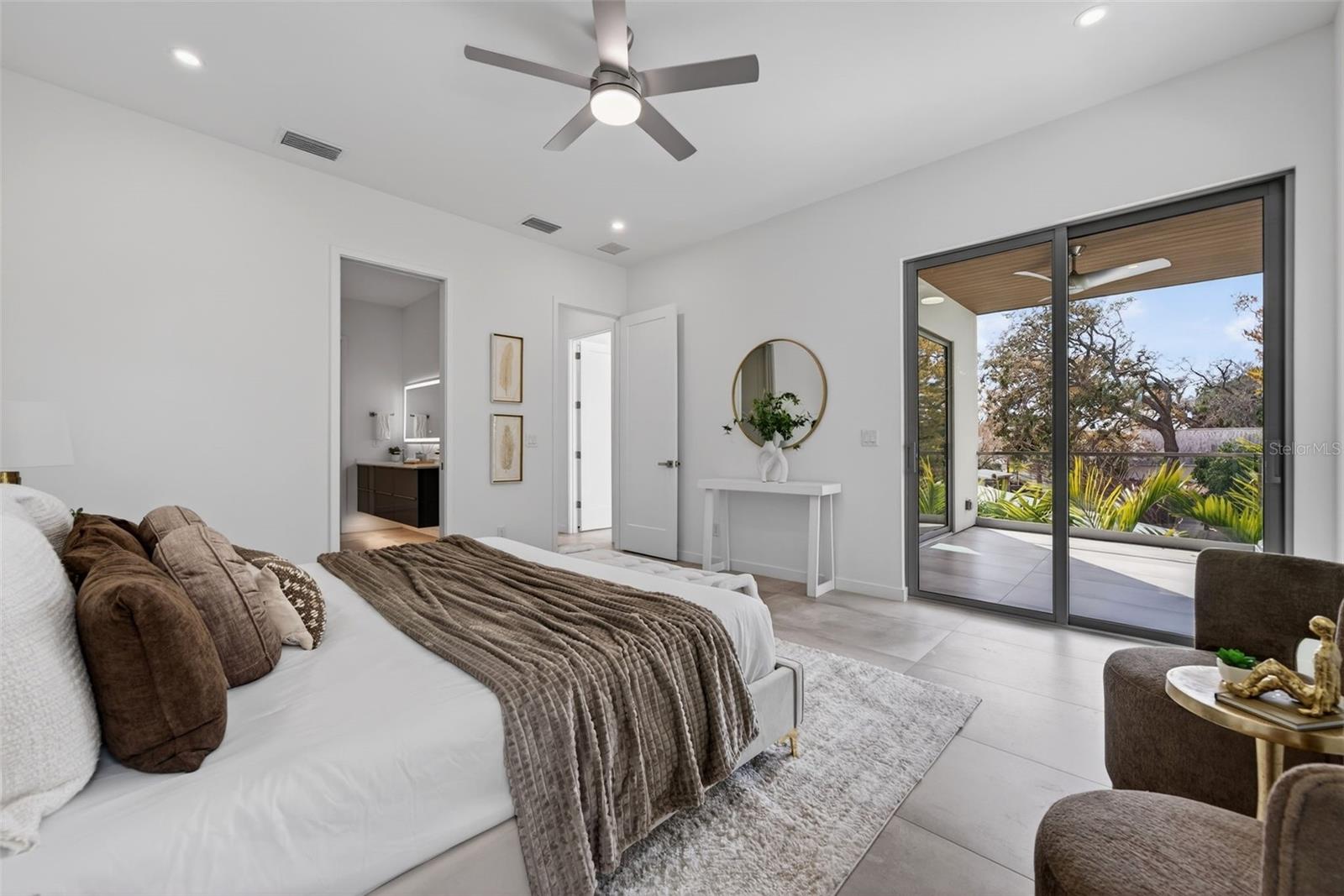 Image 22 of 46 For 1671 Arlington Street