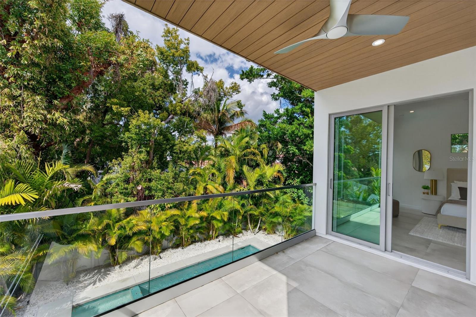 Image 24 of 46 For 1671 Arlington Street