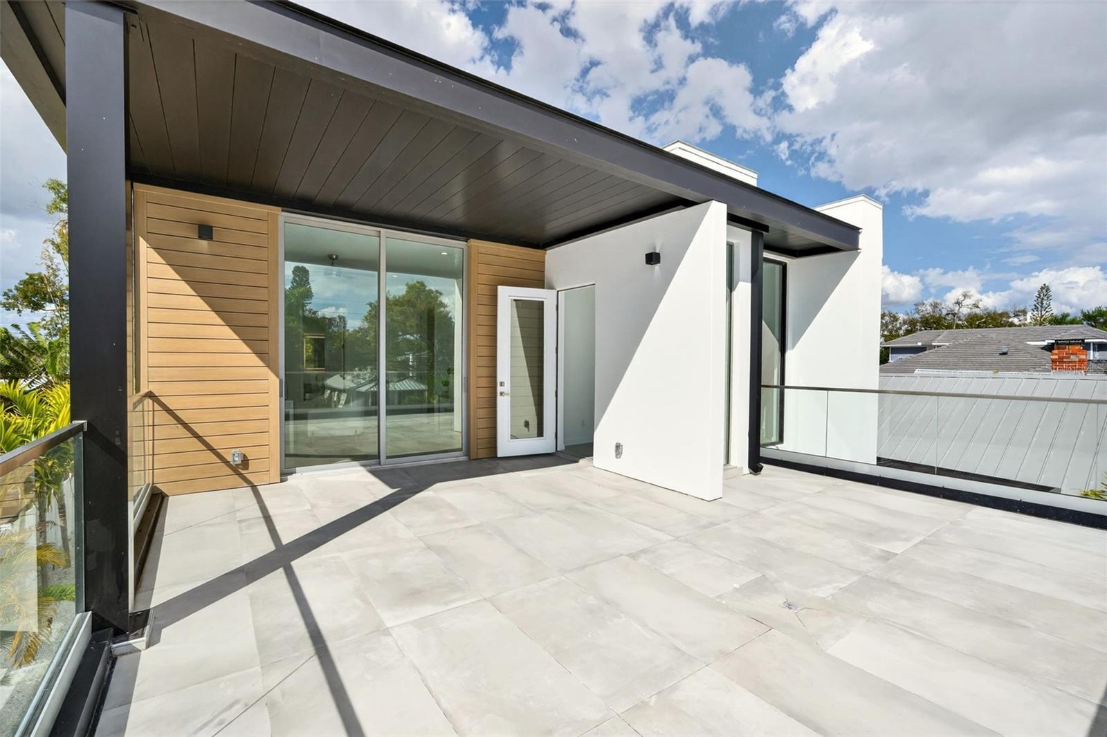 Image 39 of 46 For 1671 Arlington Street