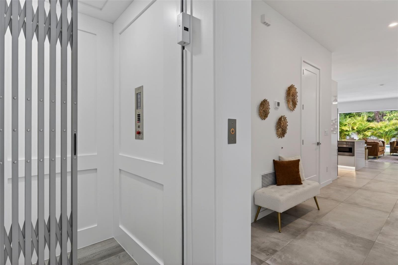 Image 4 of 46 For 1671 Arlington Street