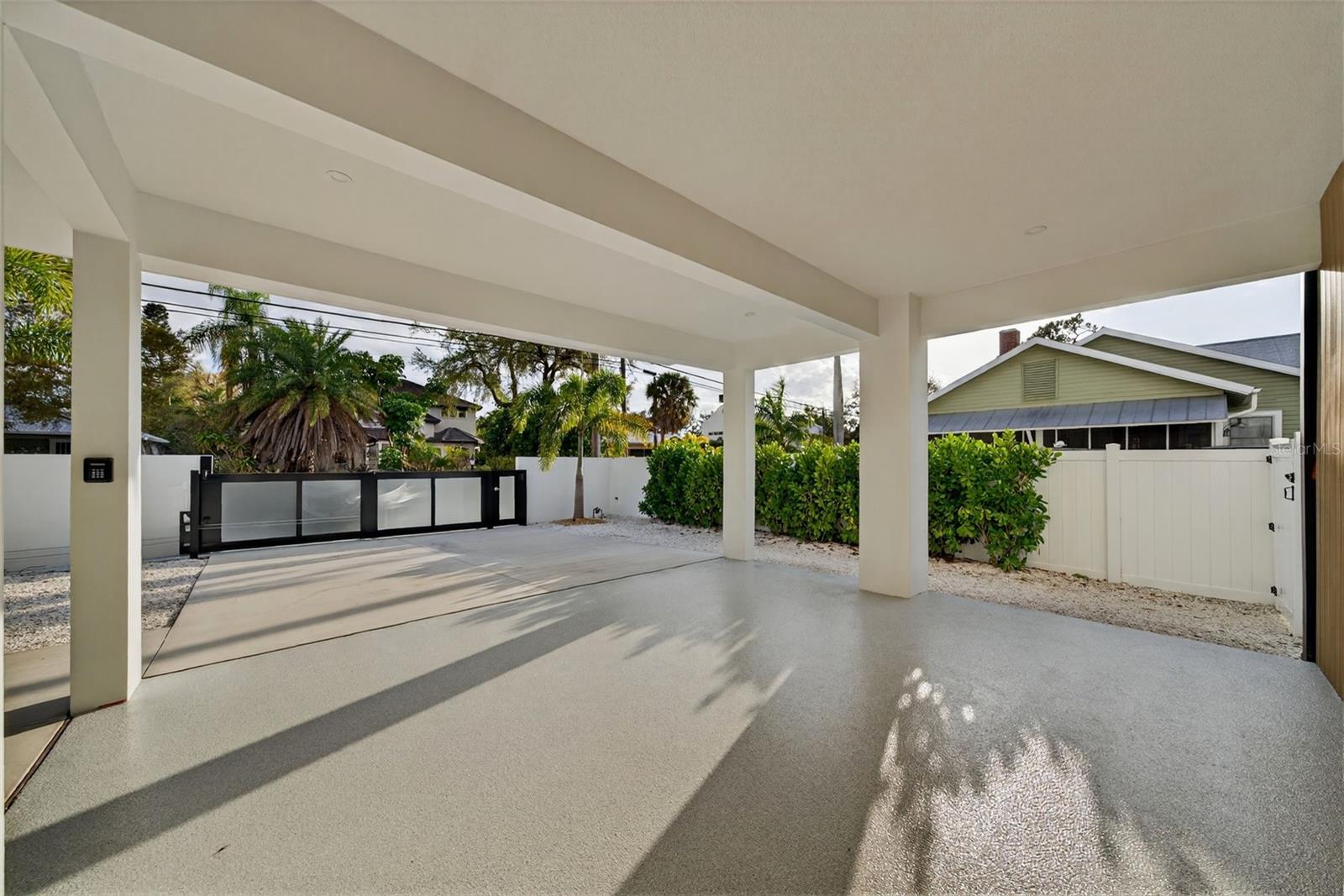 Image 43 of 46 For 1671 Arlington Street