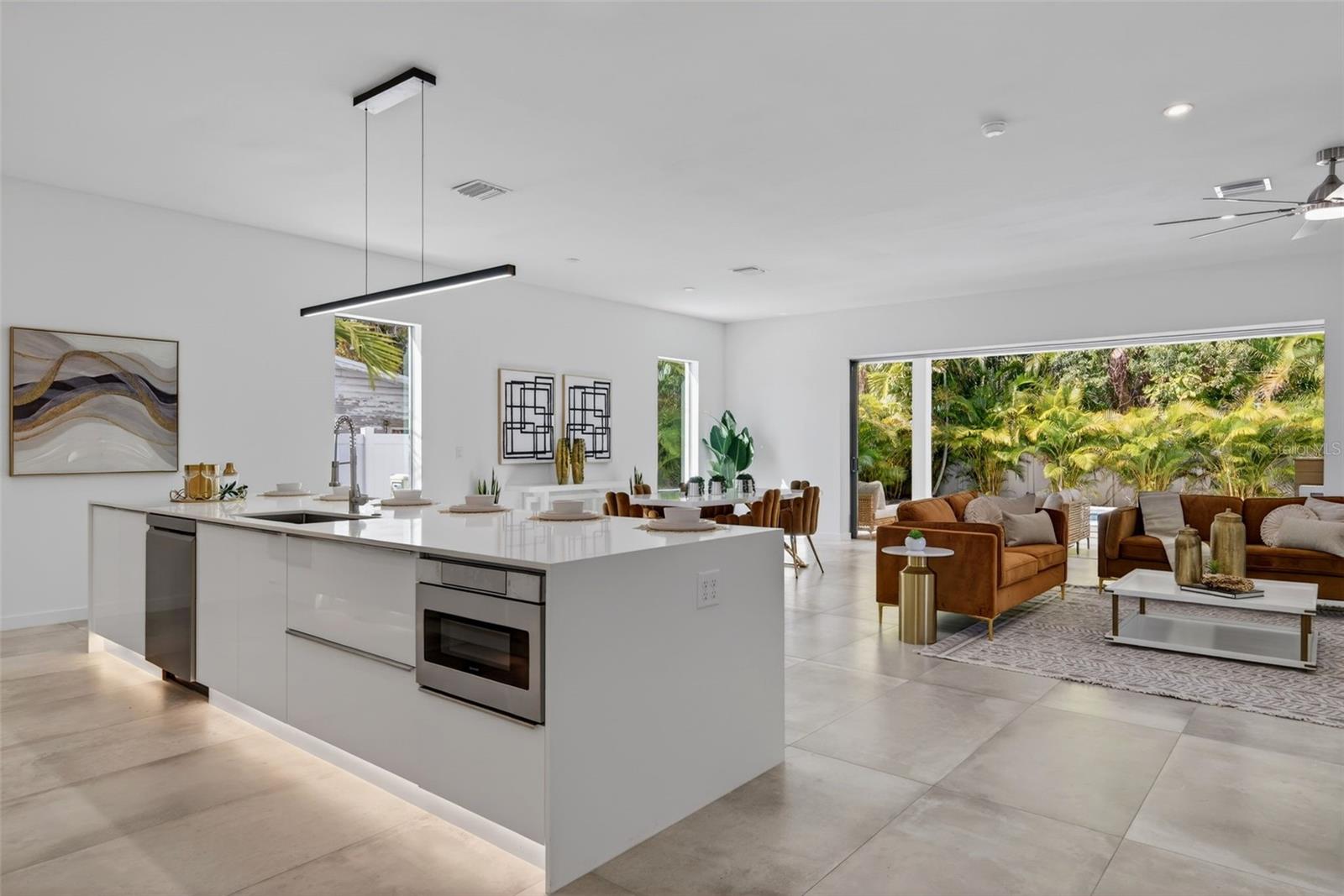 Image 5 of 46 For 1671 Arlington Street