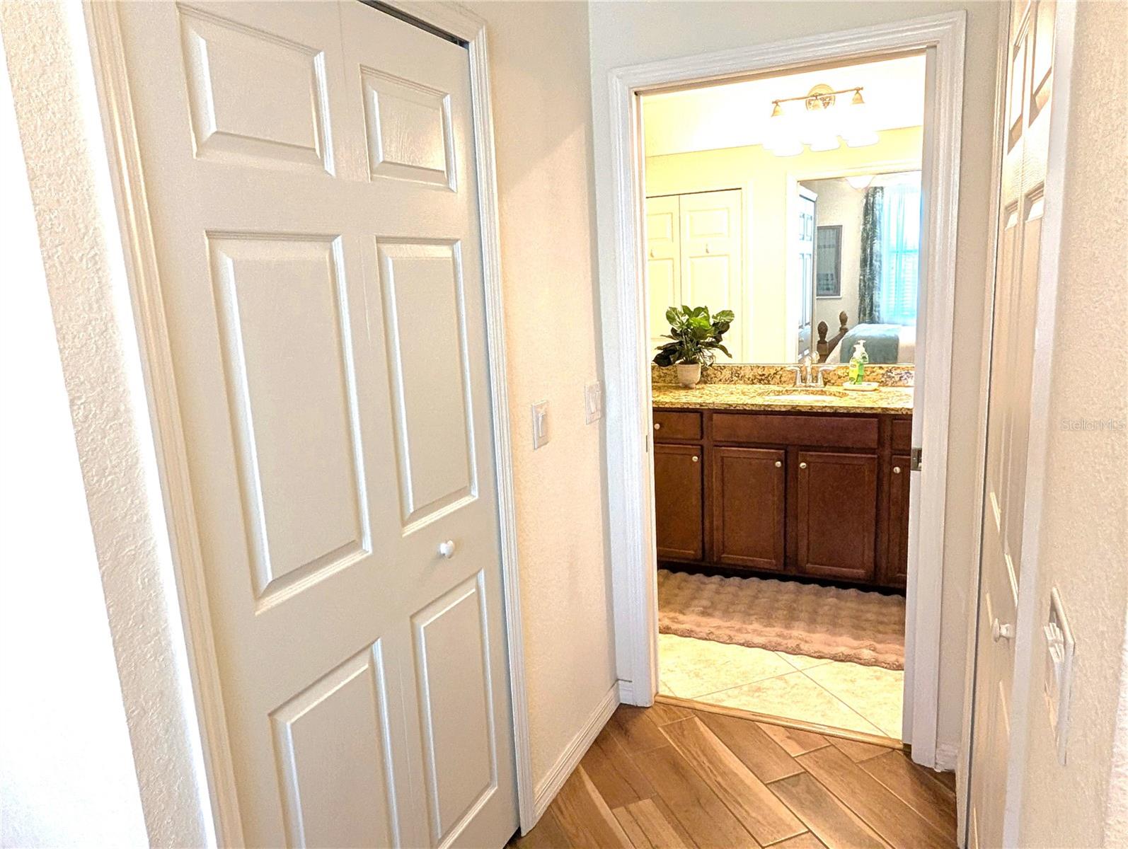 Image 26 of 47 For 16706 Vardon Terrace 208