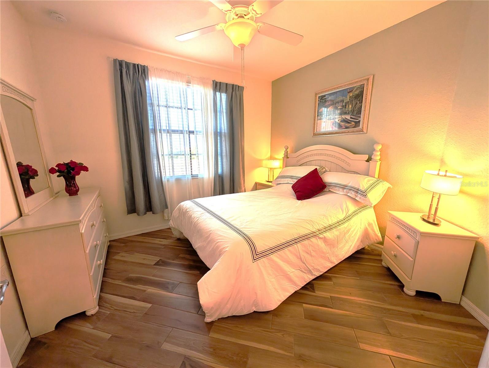 Image 29 of 47 For 16706 Vardon Terrace 208