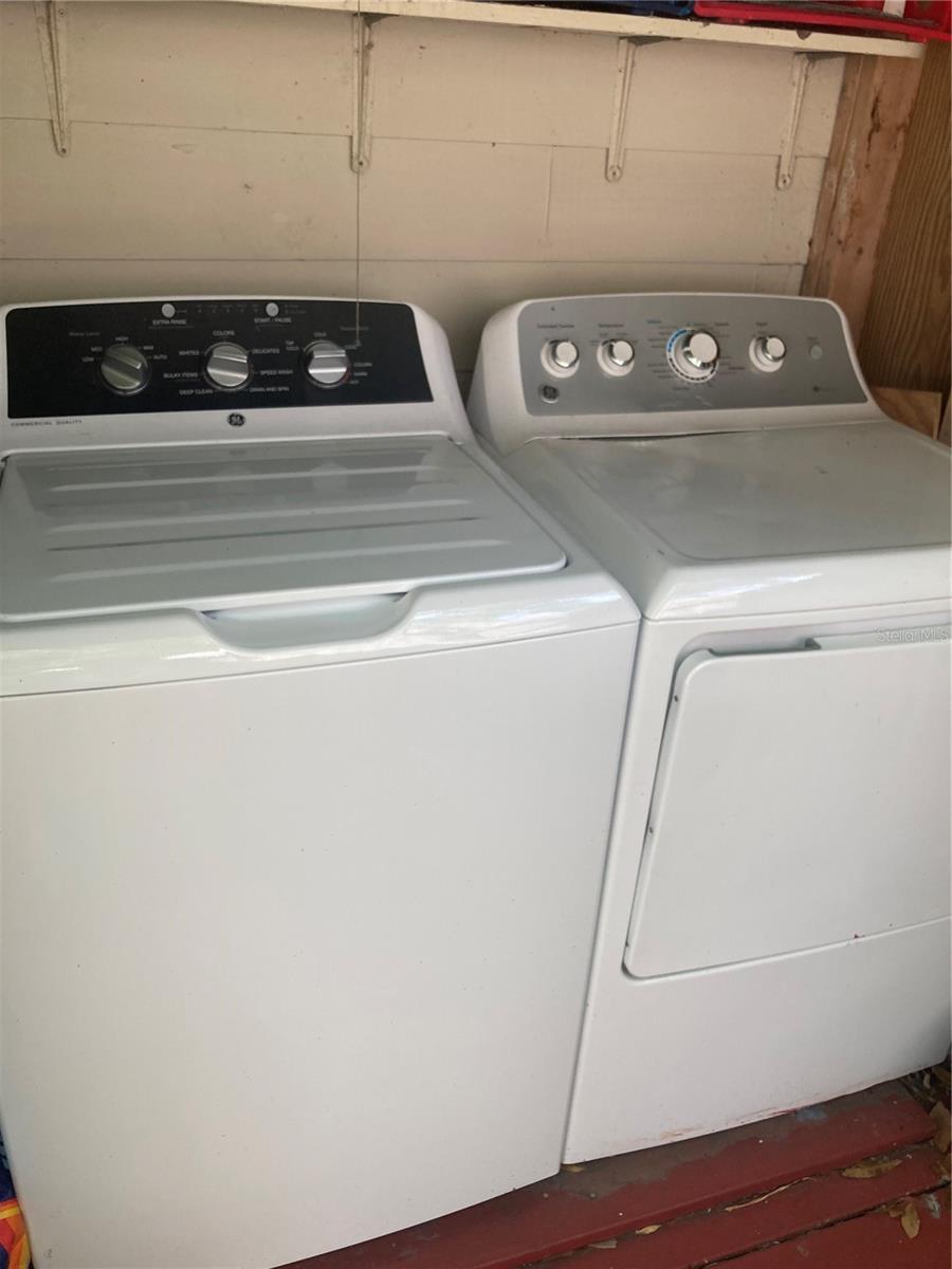 Image 18 of 23 For 919 47th Street