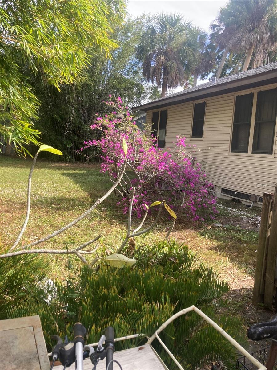 Image 19 of 23 For 919 47th Street