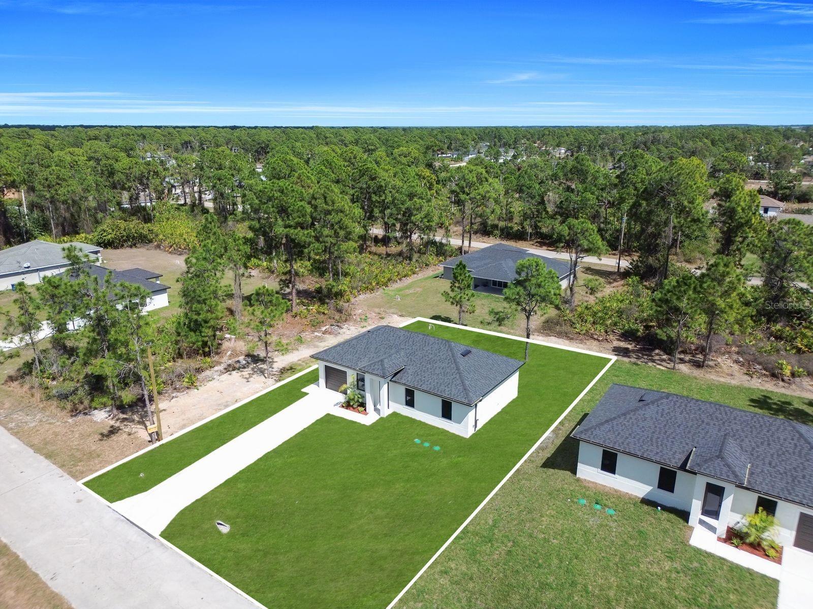 Image 30 of 32 For 635 Summit Avenue S