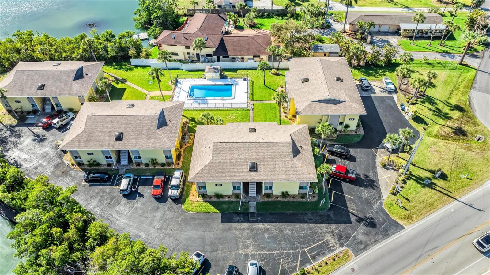 Image 2 of 55 For 101 Louella Lane 5