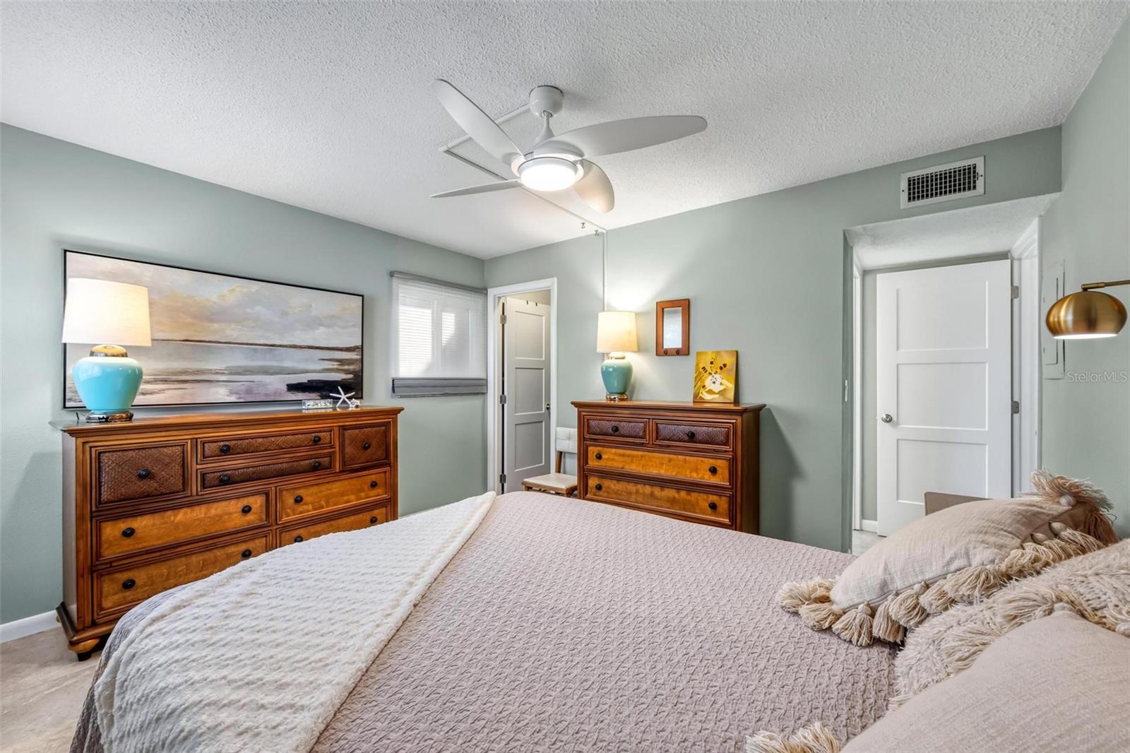 Image 23 of 55 For 101 Louella Lane 5