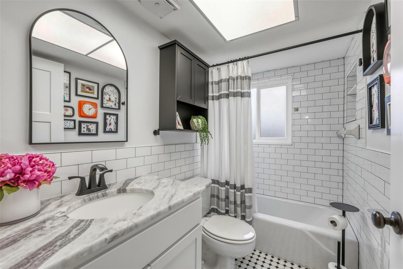 Image 34 of 55 For 101 Louella Lane 5