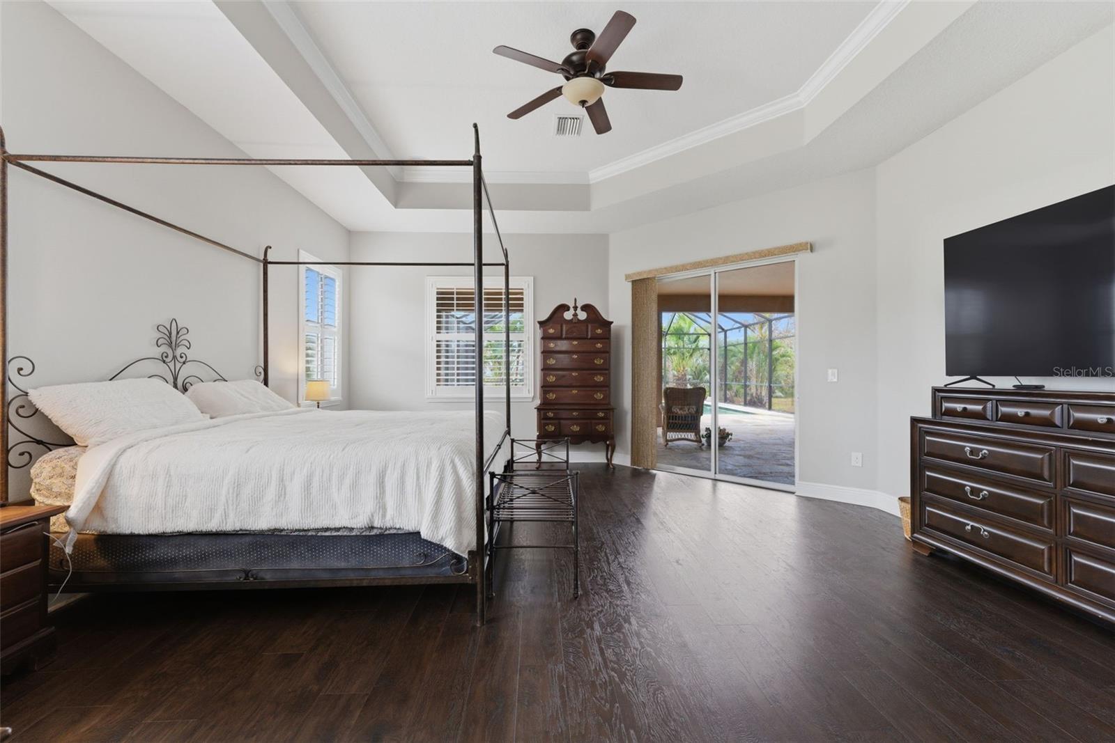 Image 22 of 77 For 112 170th Street E