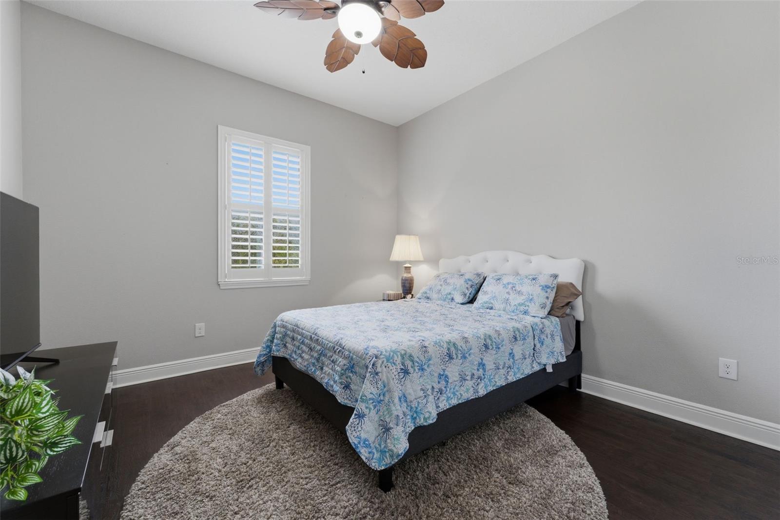 Image 36 of 77 For 112 170th Street E