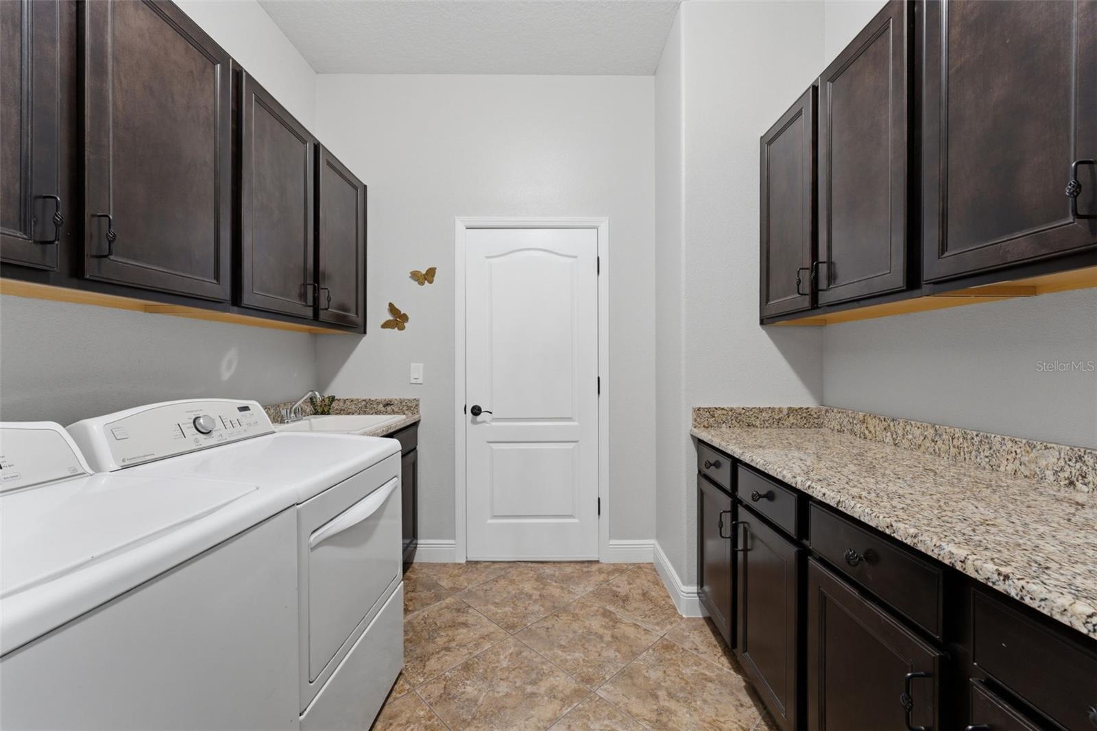 Image 38 of 77 For 112 170th Street E