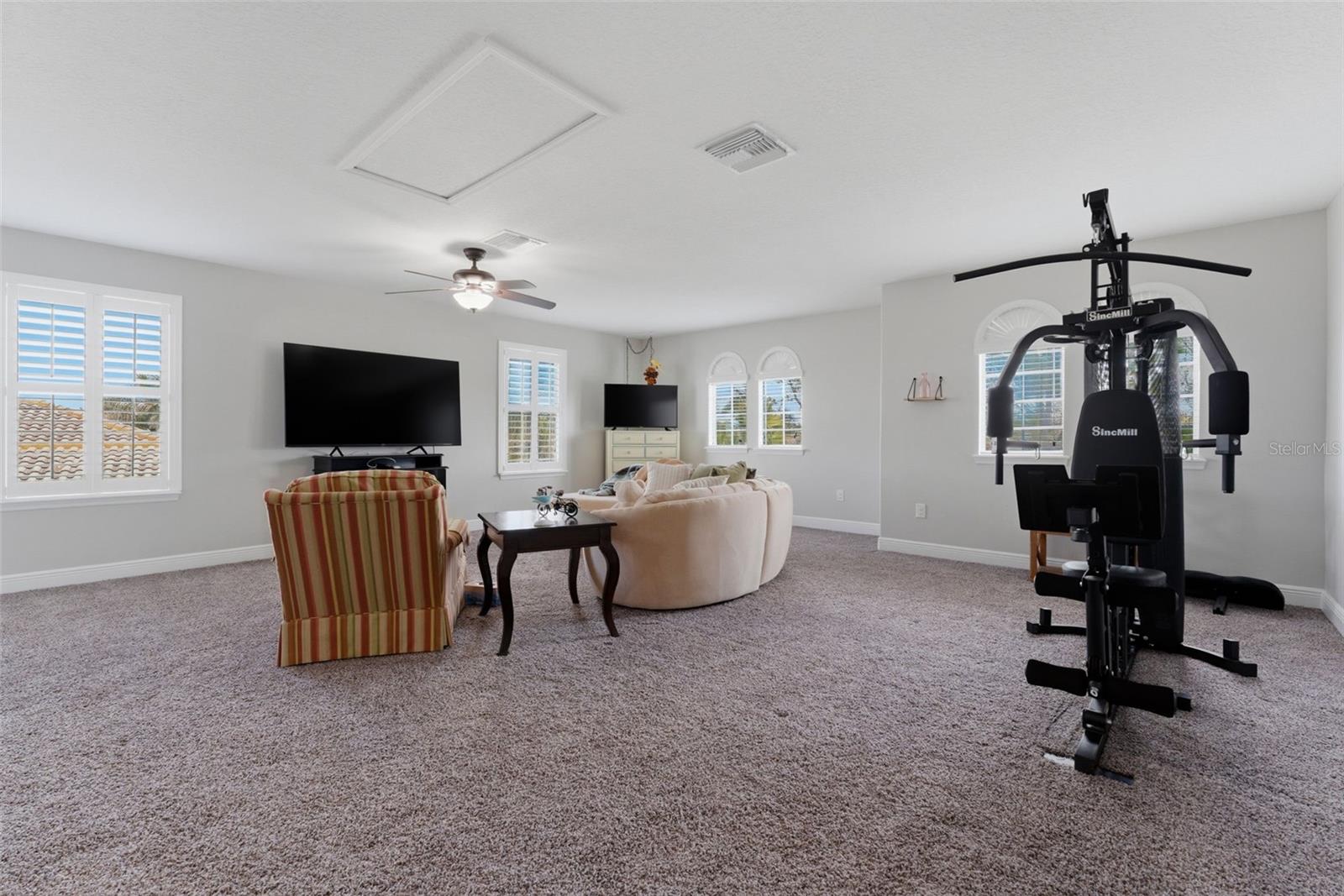 Image 41 of 77 For 112 170th Street E