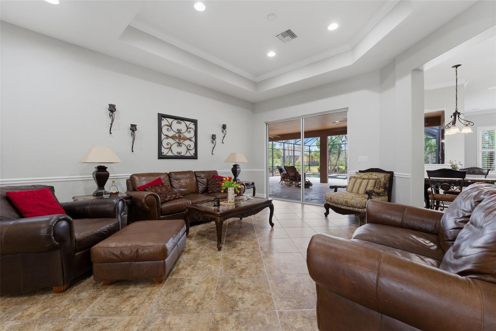 Image 8 of 77 For 112 170th Street E