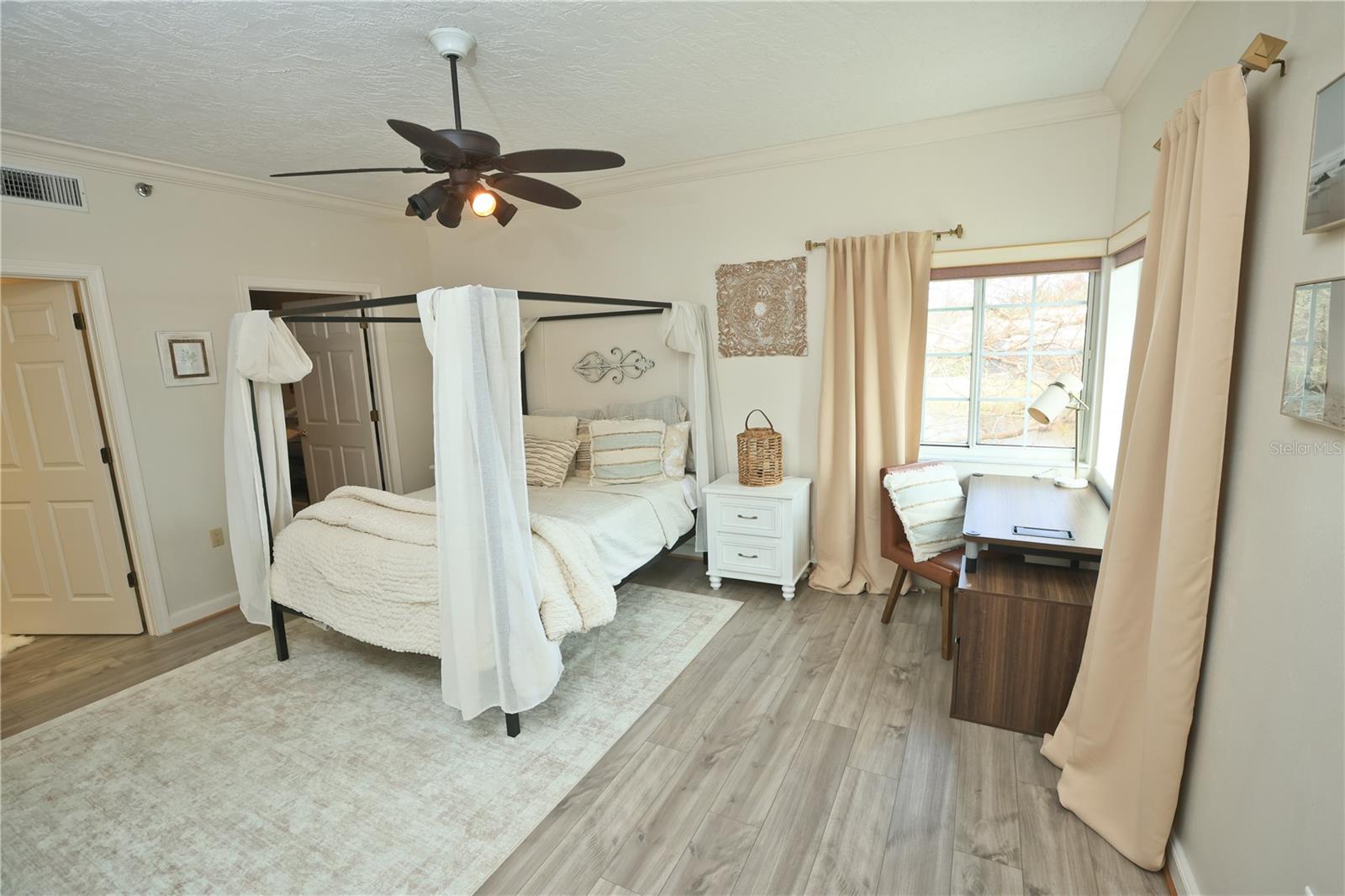 Image 11 of 22 For 3731 Sarasota Square Boulevard 101e