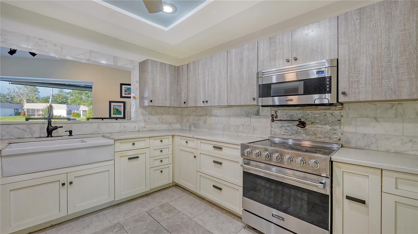 Listing photo id 17 for 5500 Merrimac Drive