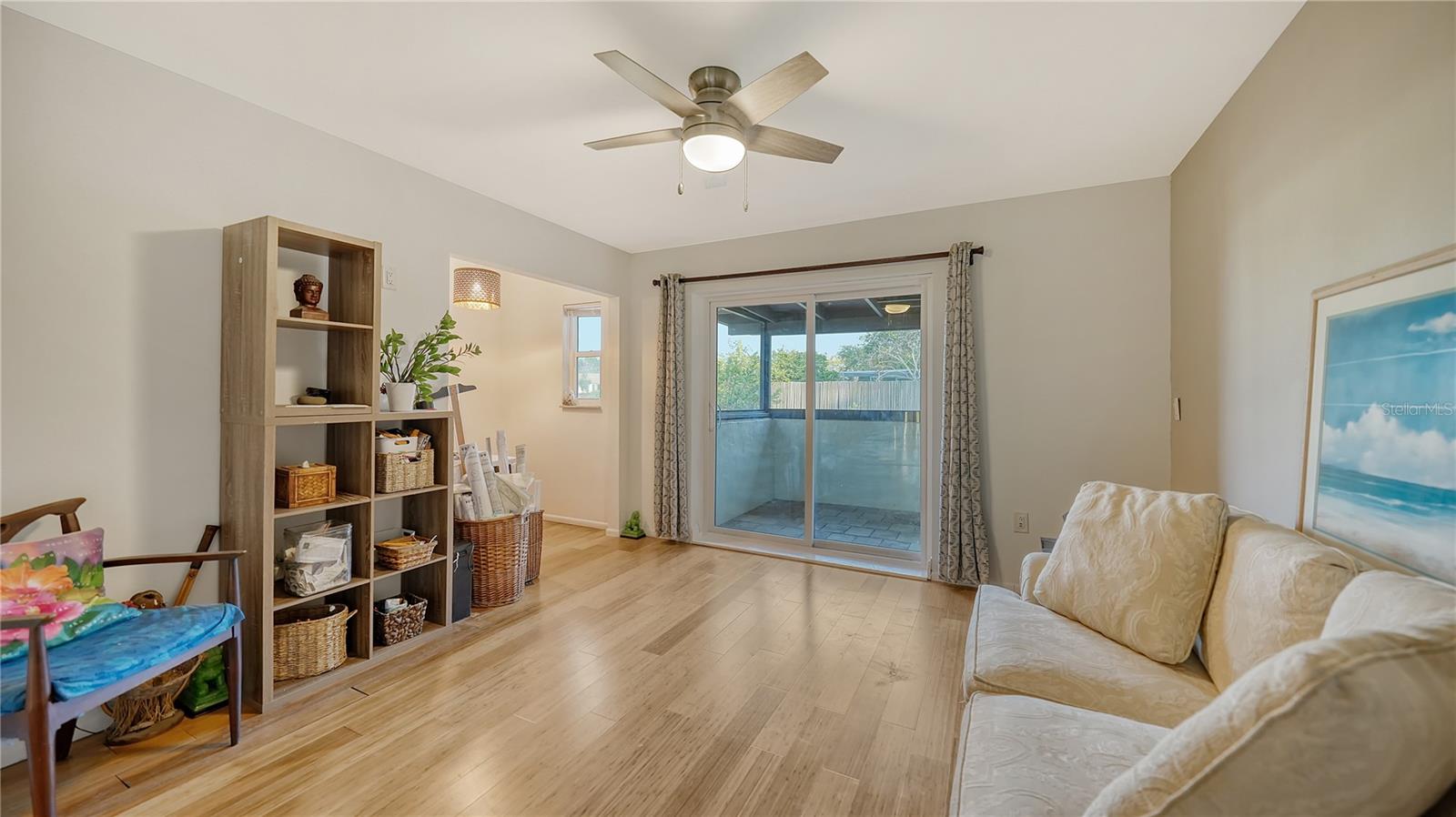 Listing photo id 21 for 5500 Merrimac Drive