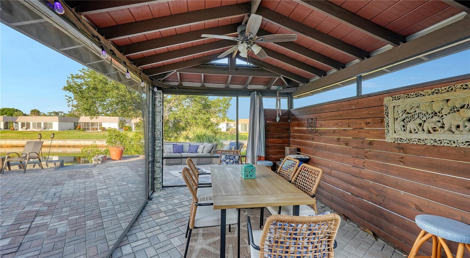 Listing photo id 34 for 5500 Merrimac Drive