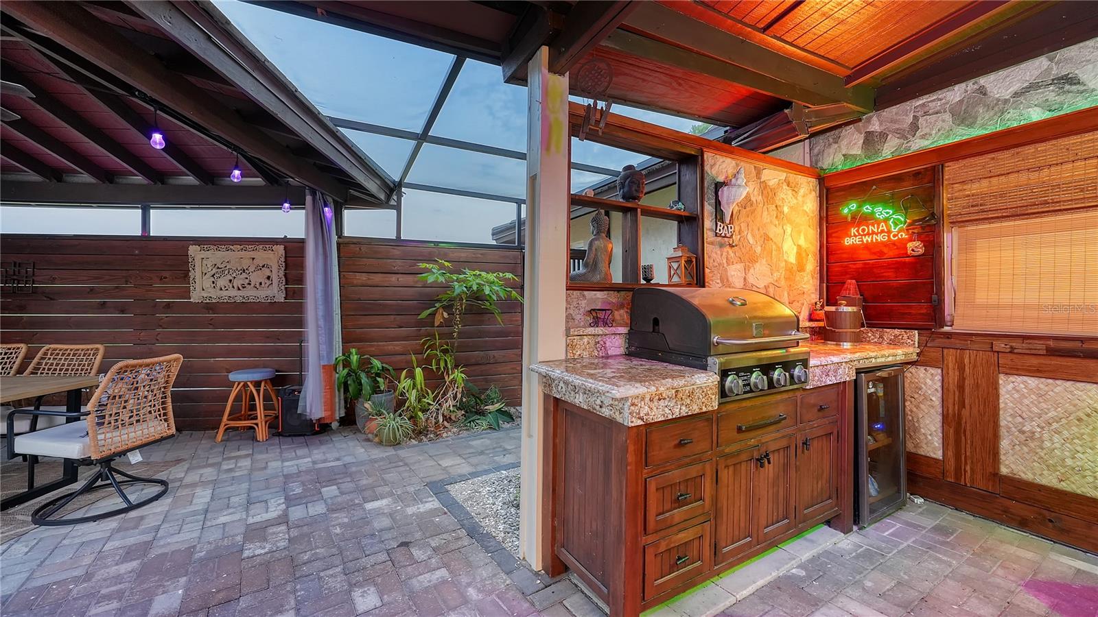 Listing photo id 36 for 5500 Merrimac Drive