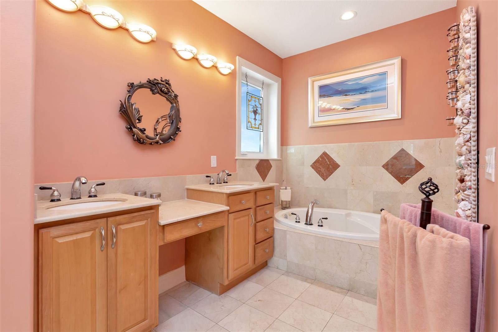 Image 19 of 90 For 1508 Bowlees Cove