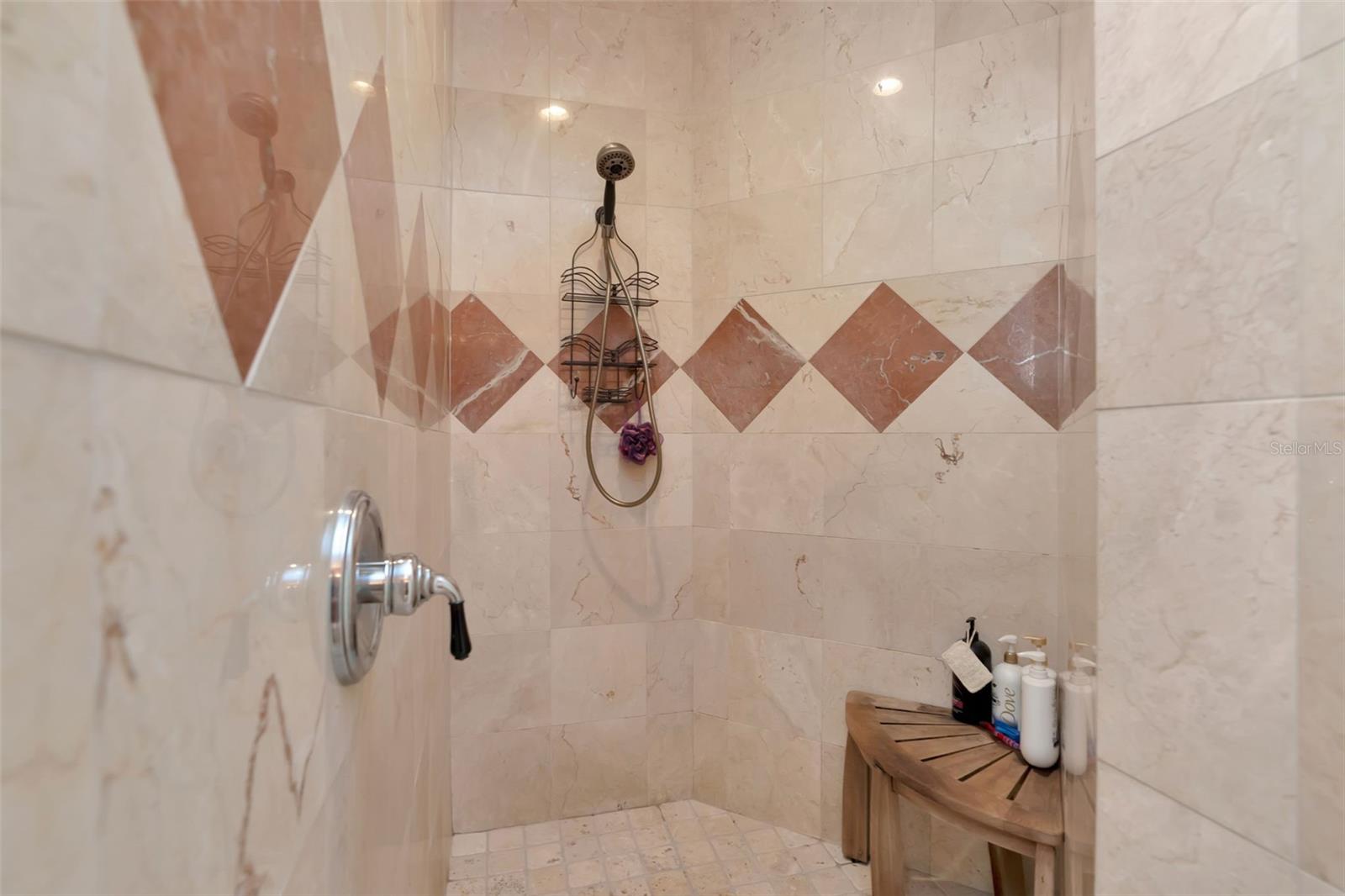 Image 20 of 90 For 1508 Bowlees Cove