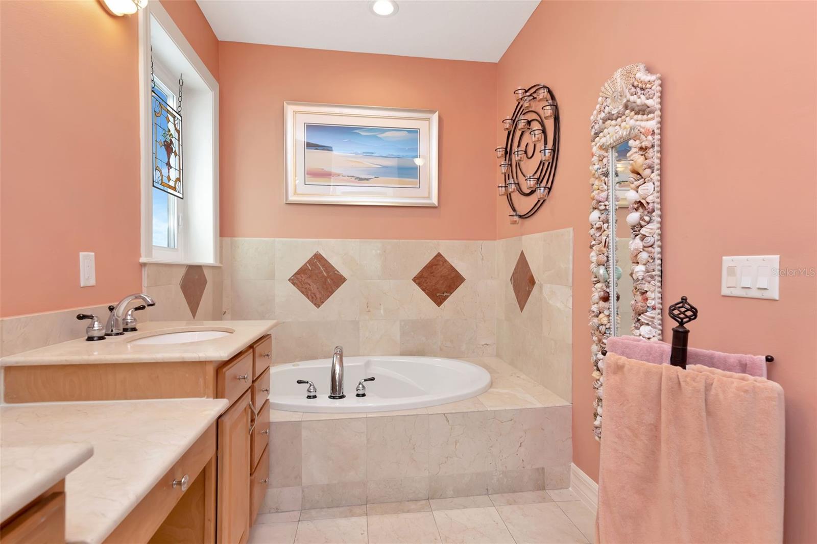 Image 21 of 90 For 1508 Bowlees Cove