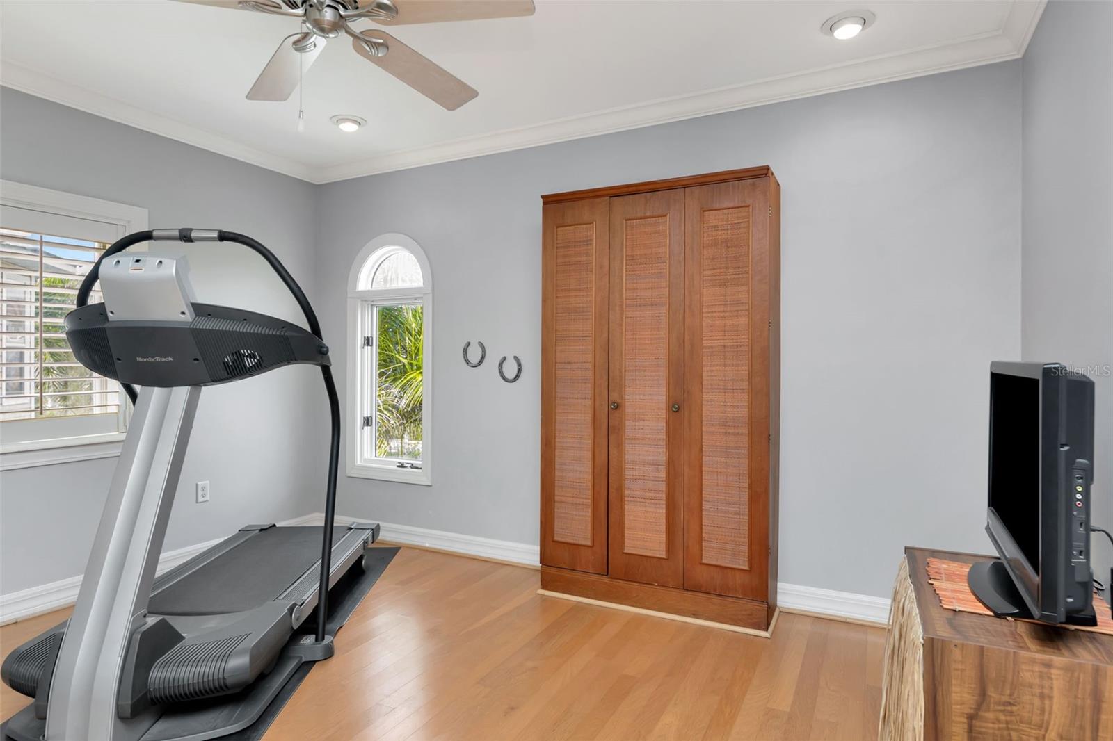 Image 43 of 90 For 1508 Bowlees Cove