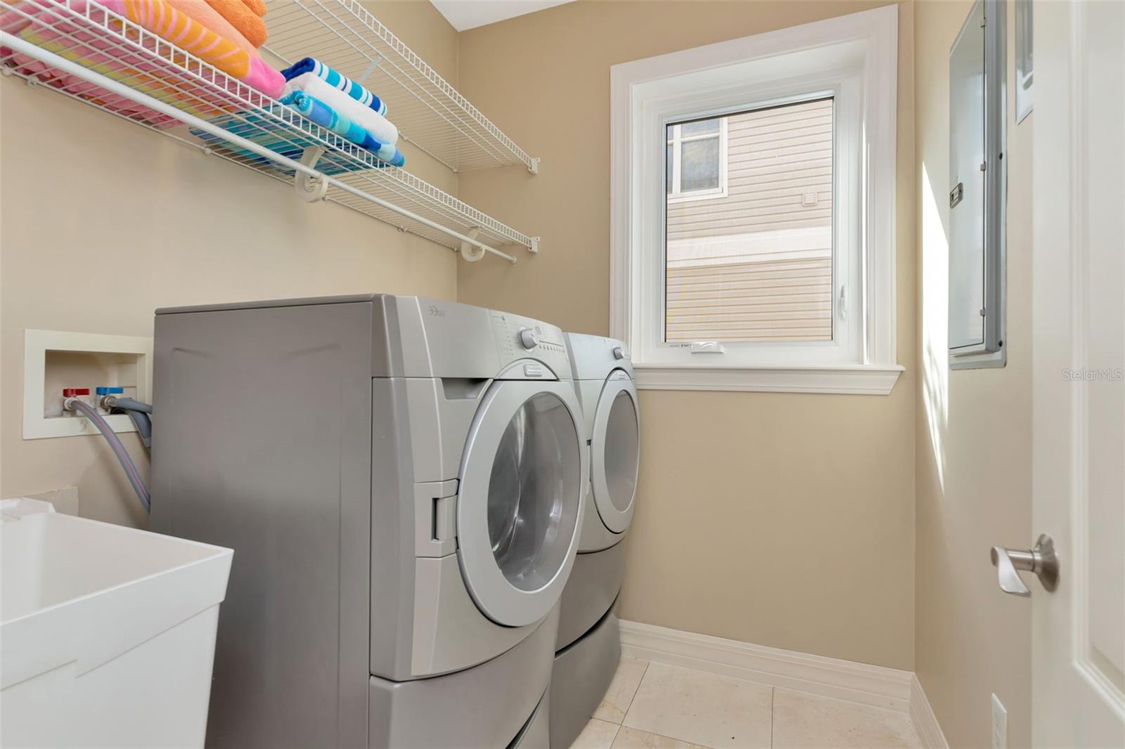 Image 60 of 90 For 1508 Bowlees Cove