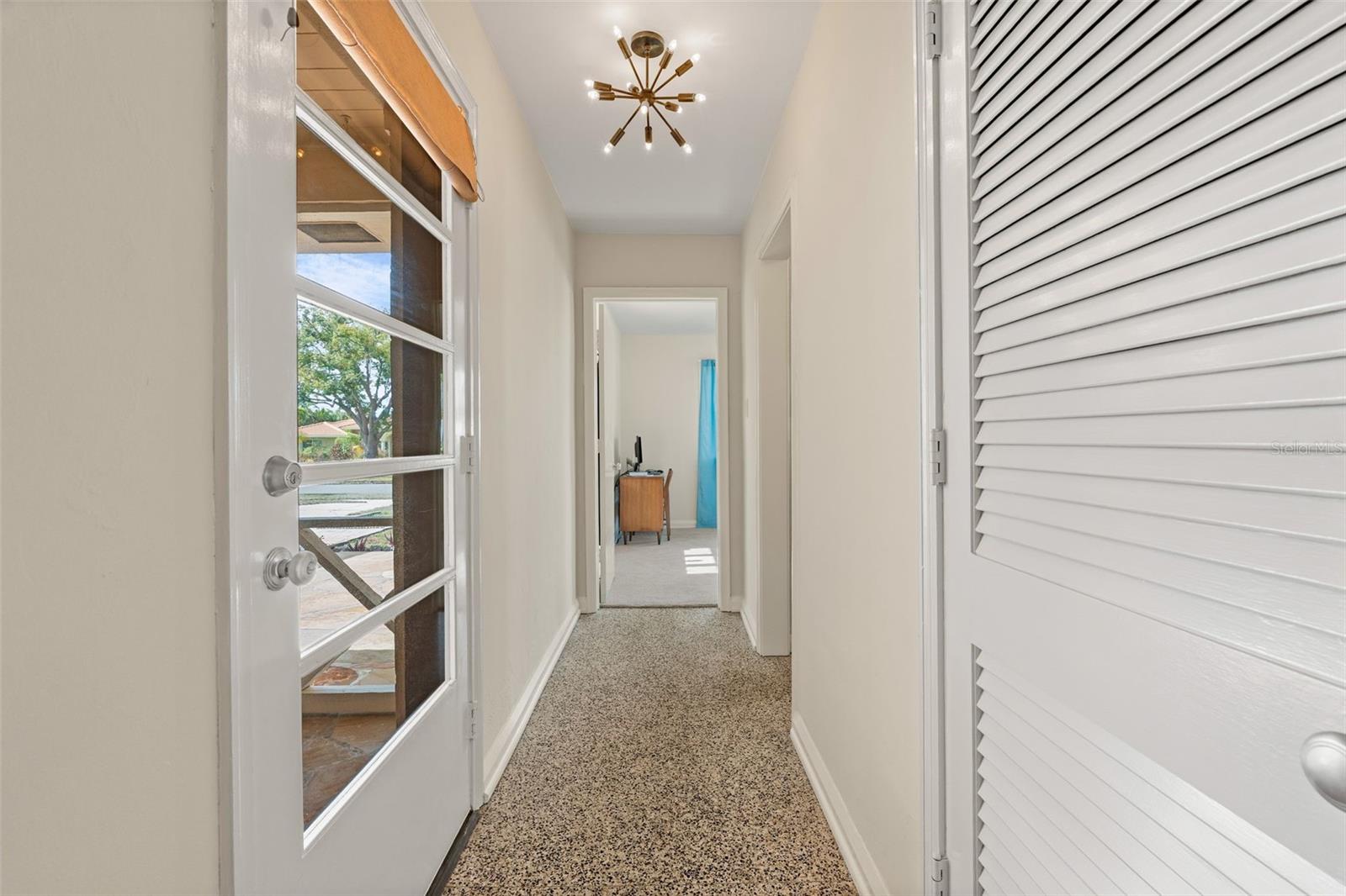 Image 22 of 38 For 7549 Westmoreland Drive