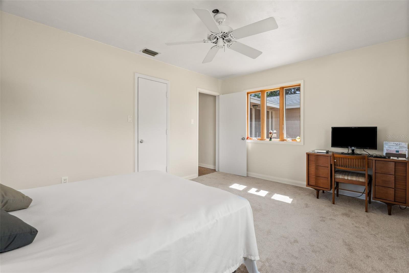 Image 25 of 38 For 7549 Westmoreland Drive