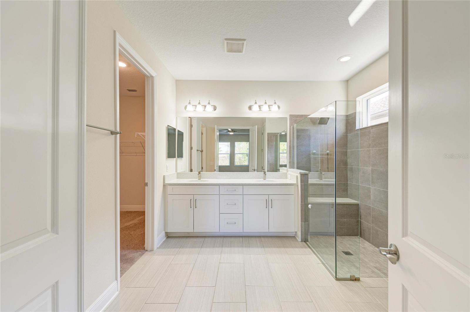 Image 26 of 57 For 1008 Fernleaf Run